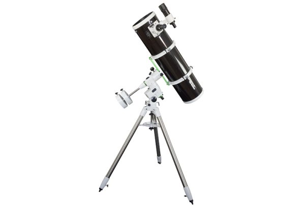 Skywatcher Teleskop Explorer 200P mit EQ5 Montierung | Teleskopshop.ch