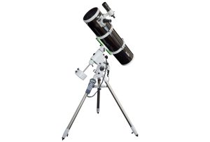 Skywatcher Teleskop Explorer 200P mit HEQ5 Pro SynScan™ Montierung | Teleskopshop.ch